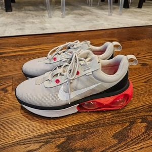 Nike Women's Air Max DH5103, Size 9.5